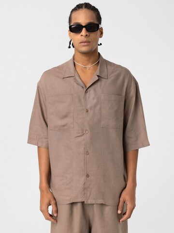 Dandalo T-shirt i brun: framsida