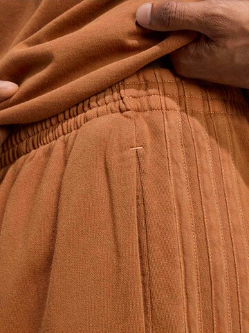 ADIDAS SPORTSWEAR Loosefit Sporthose 'All Szn' in Bronze