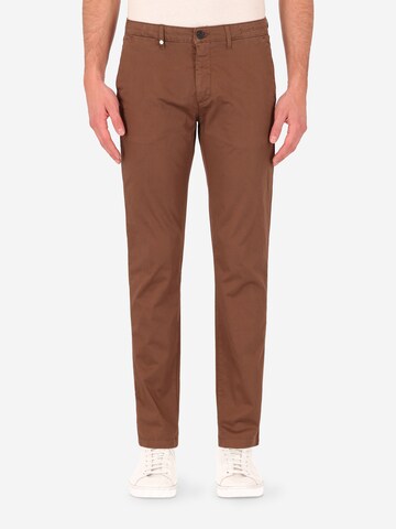 Distretto12 Slim fit Chino Pants 'Sidney' in Brown: front