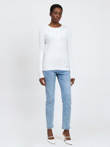 Influencer Pullover in Weiß