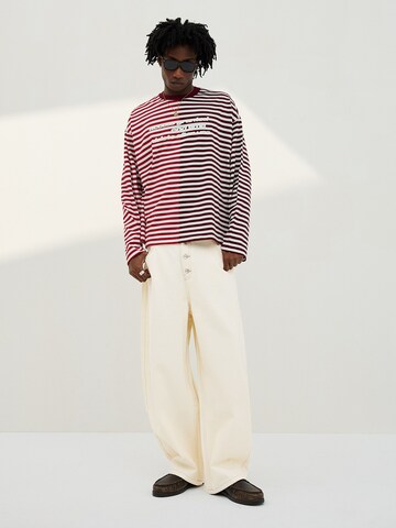 Barrel Jean Bershka en beige