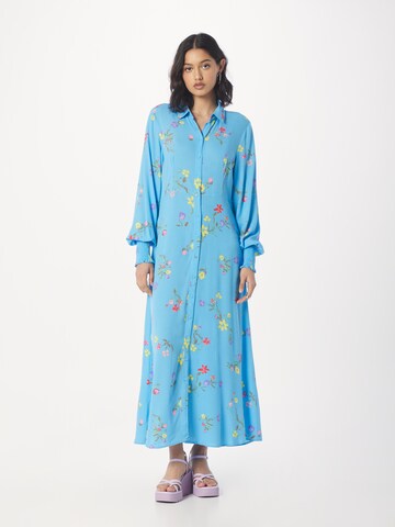 Robe-chemise 'PAYANA SARA' NÜMPH en bleu : devant