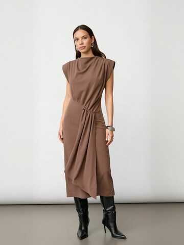 co'couture - Vestido ' FalconCC Pleat ' en marrón