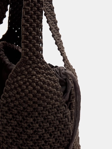 Pull&Bear Shopper in Brown