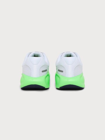 NIKE - Sapatilha de desporto 'Stellar Ride' em branco