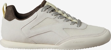 Regular Baskets basses Calvin Klein en beige : devant