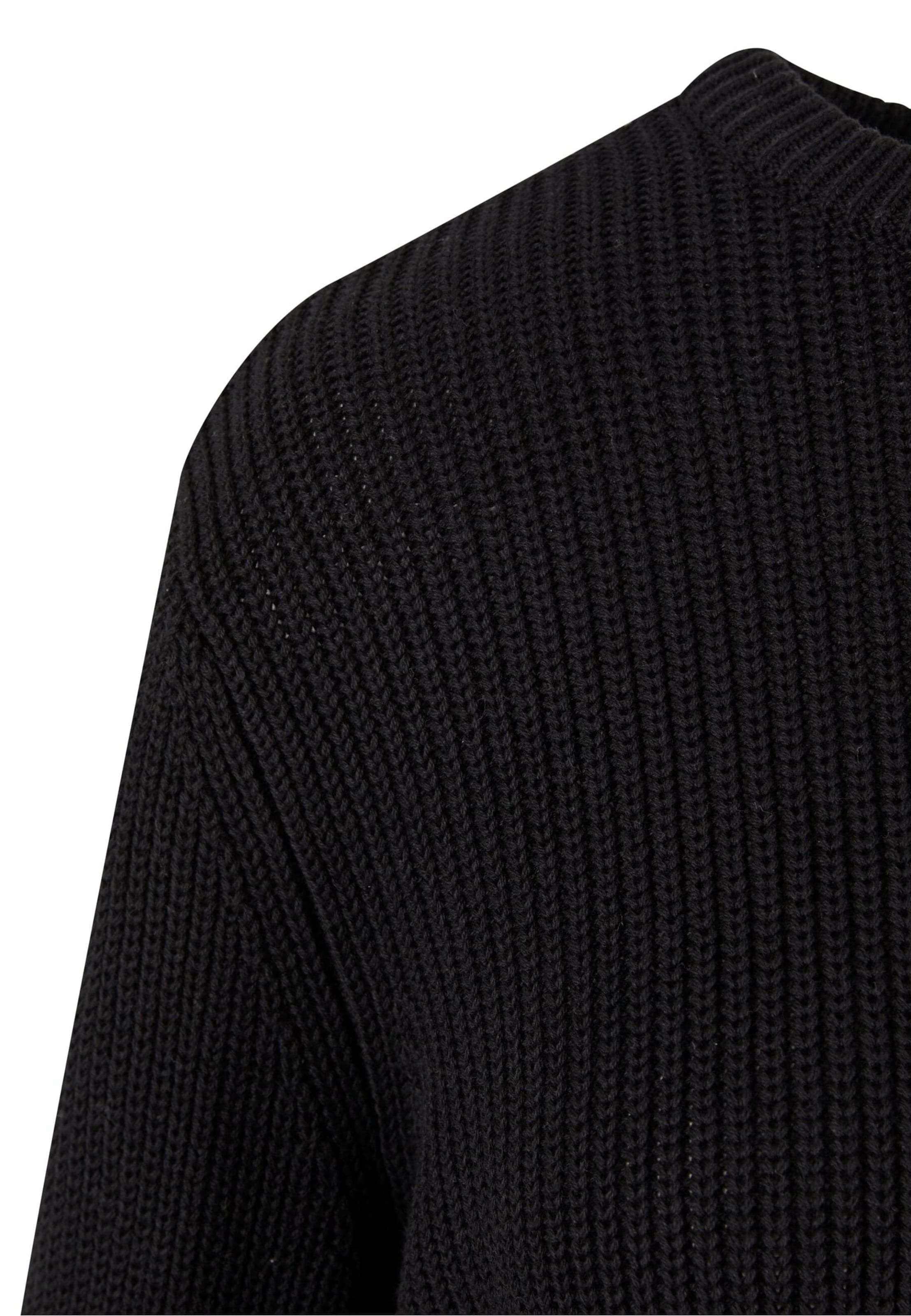 Urban Classics Sweater in Black