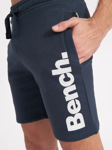 BENCH Regular Shorts 'Rollo in Blau