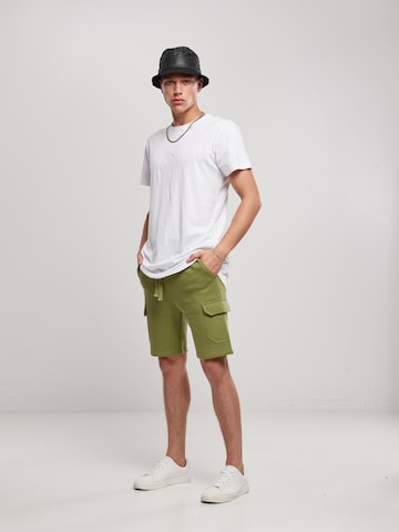 Urban Classics - regular Pantalón cargo en verde