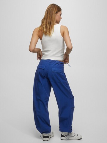 Pull&Bear Широка кройка Панталон в синьо