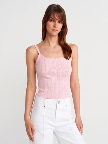 Dilvin Top in Pink: front
