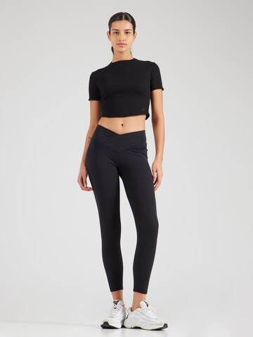 Fabletics Skinny Funktionstopp i svart