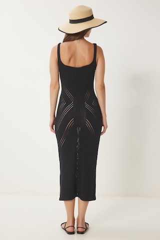 Happiness İstanbul Strikkjole i sort