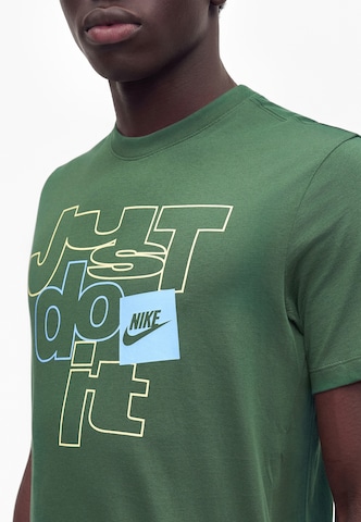 Nike Sportswear Tričko – zelená