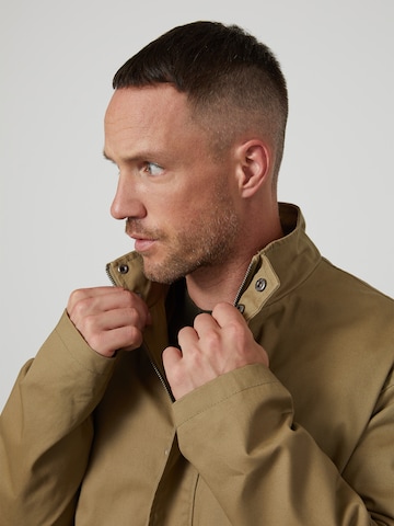 DAN FOX APPAREL Between-Seasons Coat 'Marten' in Green