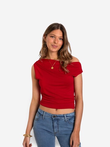 T-shirt THE-ARE en rouge : devant