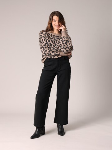 Pull-over 'Nawa' Deeluxe en marron : devant