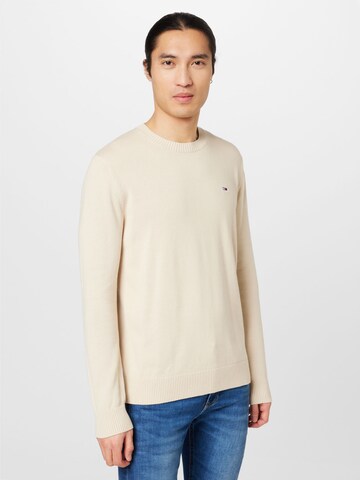 Pull-over 'Essential' Tommy Jeans en beige : devant