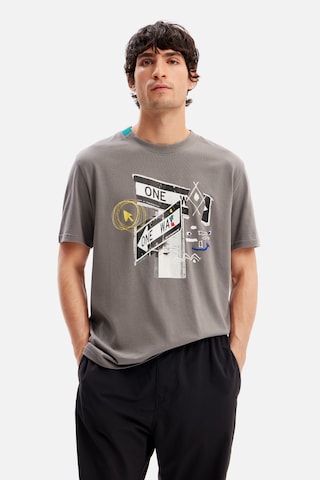 T-Shirt Desigual en gris : devant
