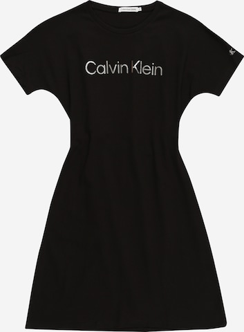 Rochie de la Calvin Klein Jeans pe negru: față