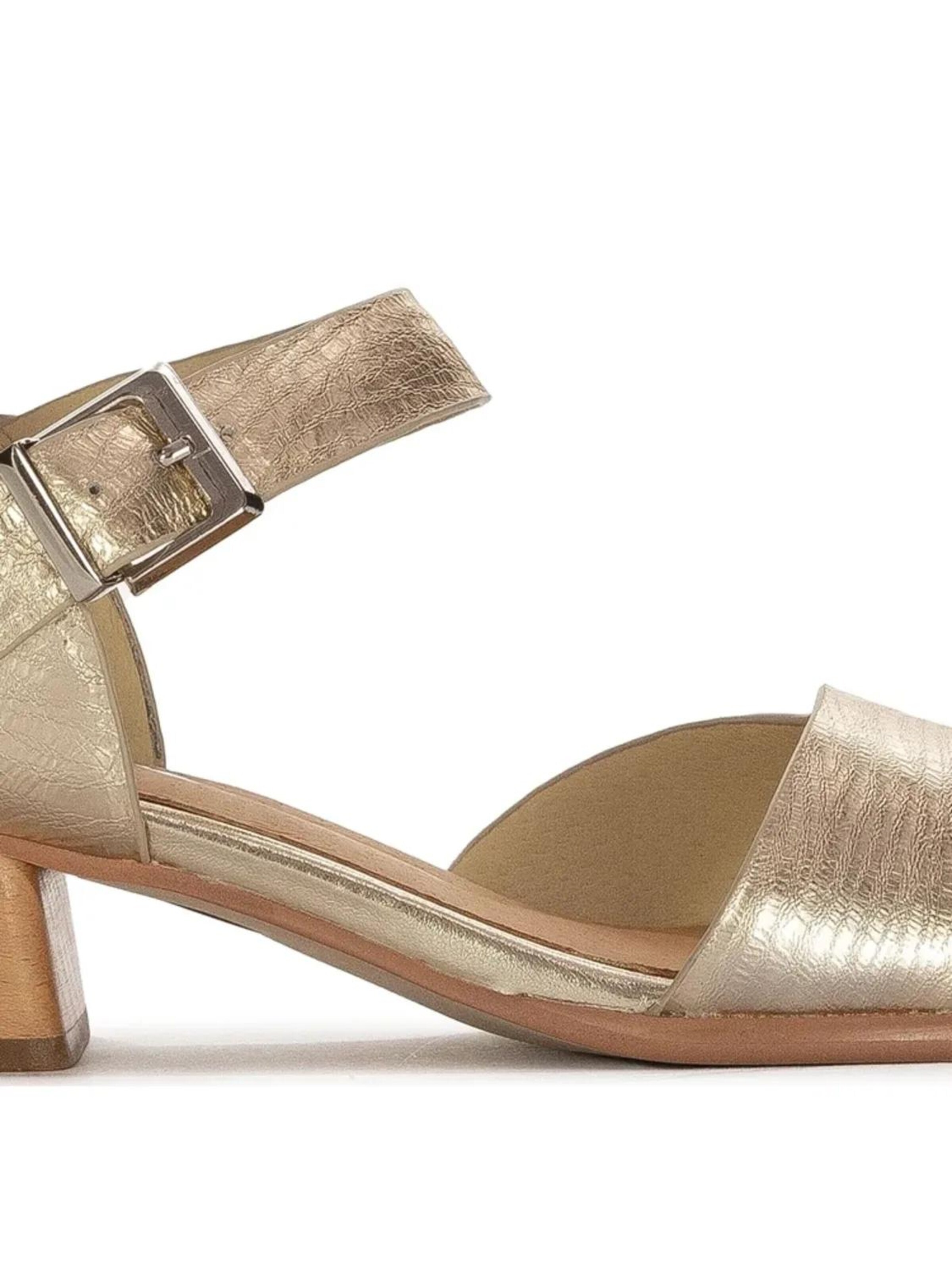 Maciejka Sandal 'N6802-25/00-1' in Gold