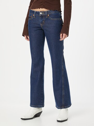 LEVI'S ® Bootcut Jeans 'Noughties Boot' in Blauw: voorkant
