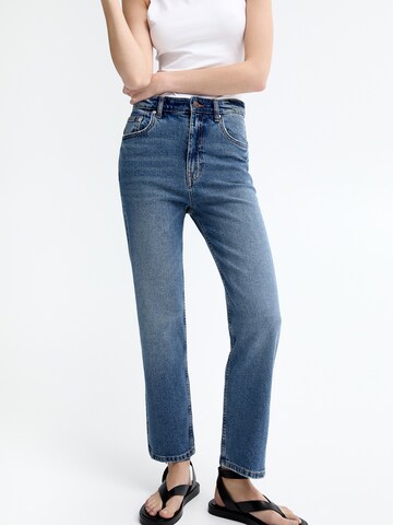 Regular Jeans de la Pull&Bear pe albastru: față