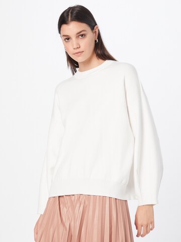 Pull-over 'Talli' Gestuz en blanc : devant