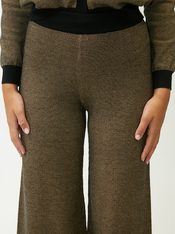 Influencer - Pierna ancha Pantalón en beige
