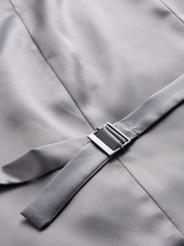 Next Vesta k obleku – šedá