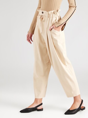 Regular Pantalon à plis 'CASIMIR' Vanessa Bruno en beige : devant