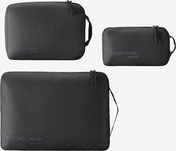 EAGLE CREEK Garment Bag 'Pack-It Isolate' in Black: front
