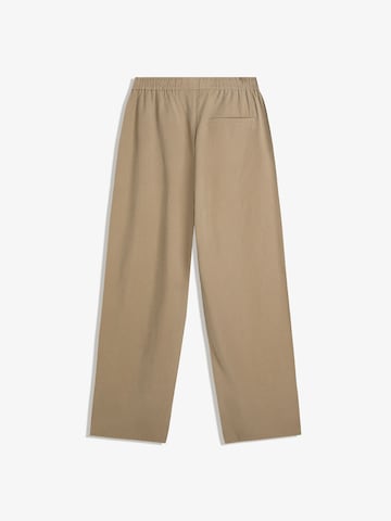 Bershka Loosefit Kalhoty se sklady v pase – béžová