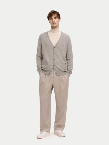 GOBI Cashmere Kardigan – šedá