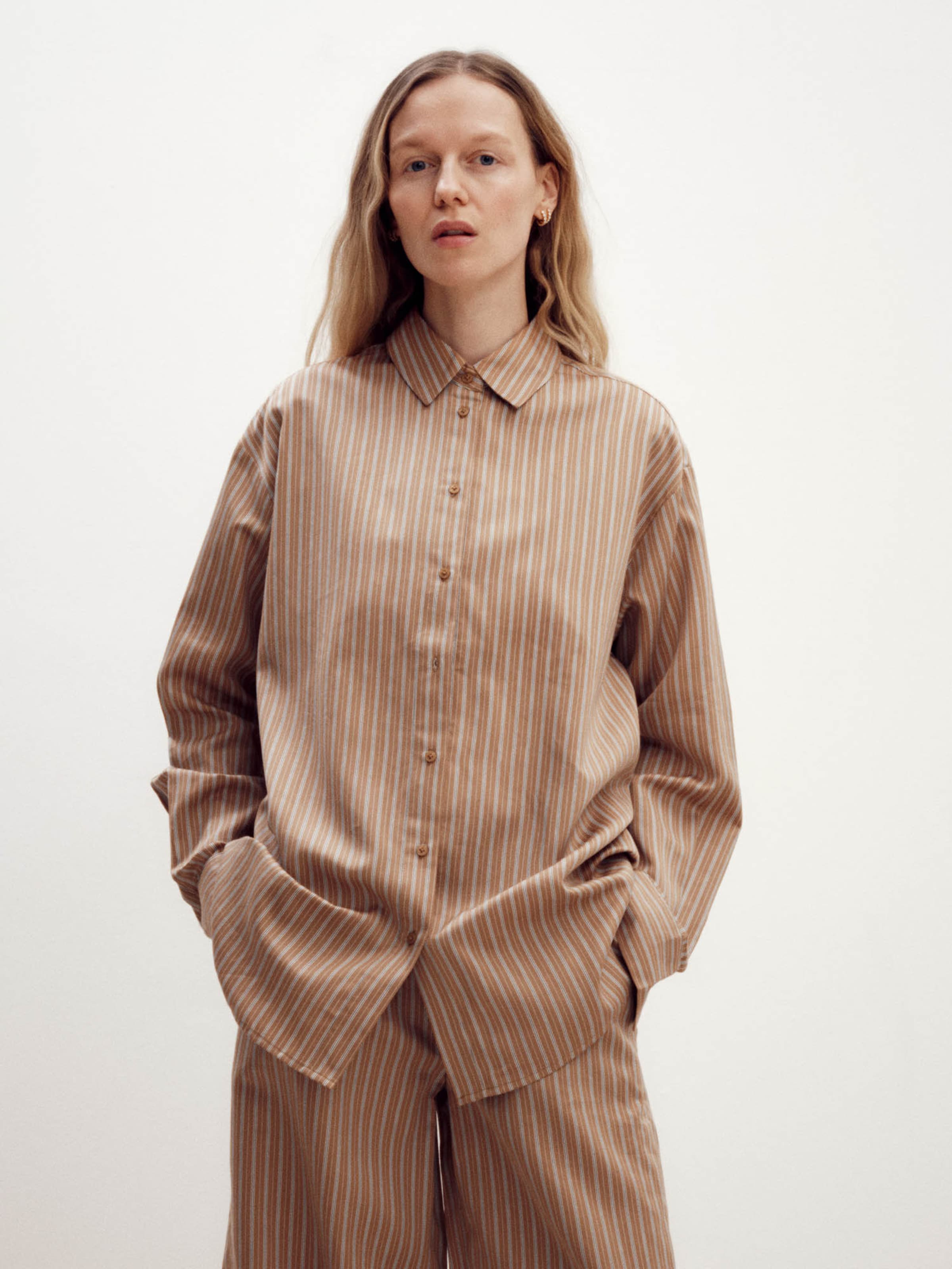 one after another NICE CLAUP - back ribbon tunic blouse
