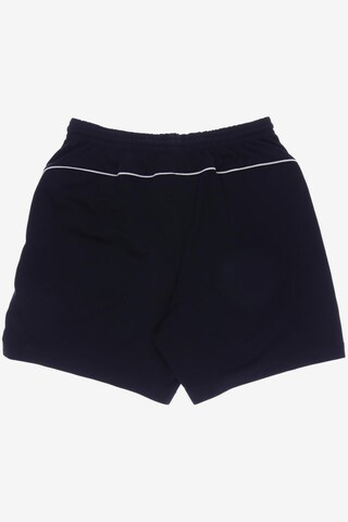 NIKE Shorts 33 in Schwarz