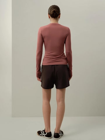 Lilysilk - Camiseta 'Seide Breeze Jersey Sensibles Top' en rojo