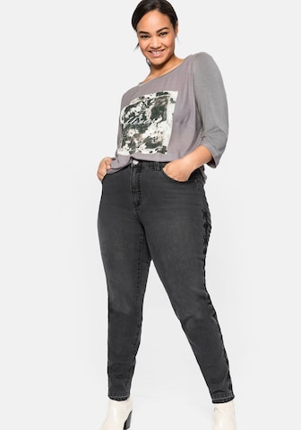 SHEEGO Skinny Jeans in Schwarz