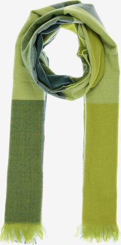 ZWEI Scarf & Wrap in One size in Green: front