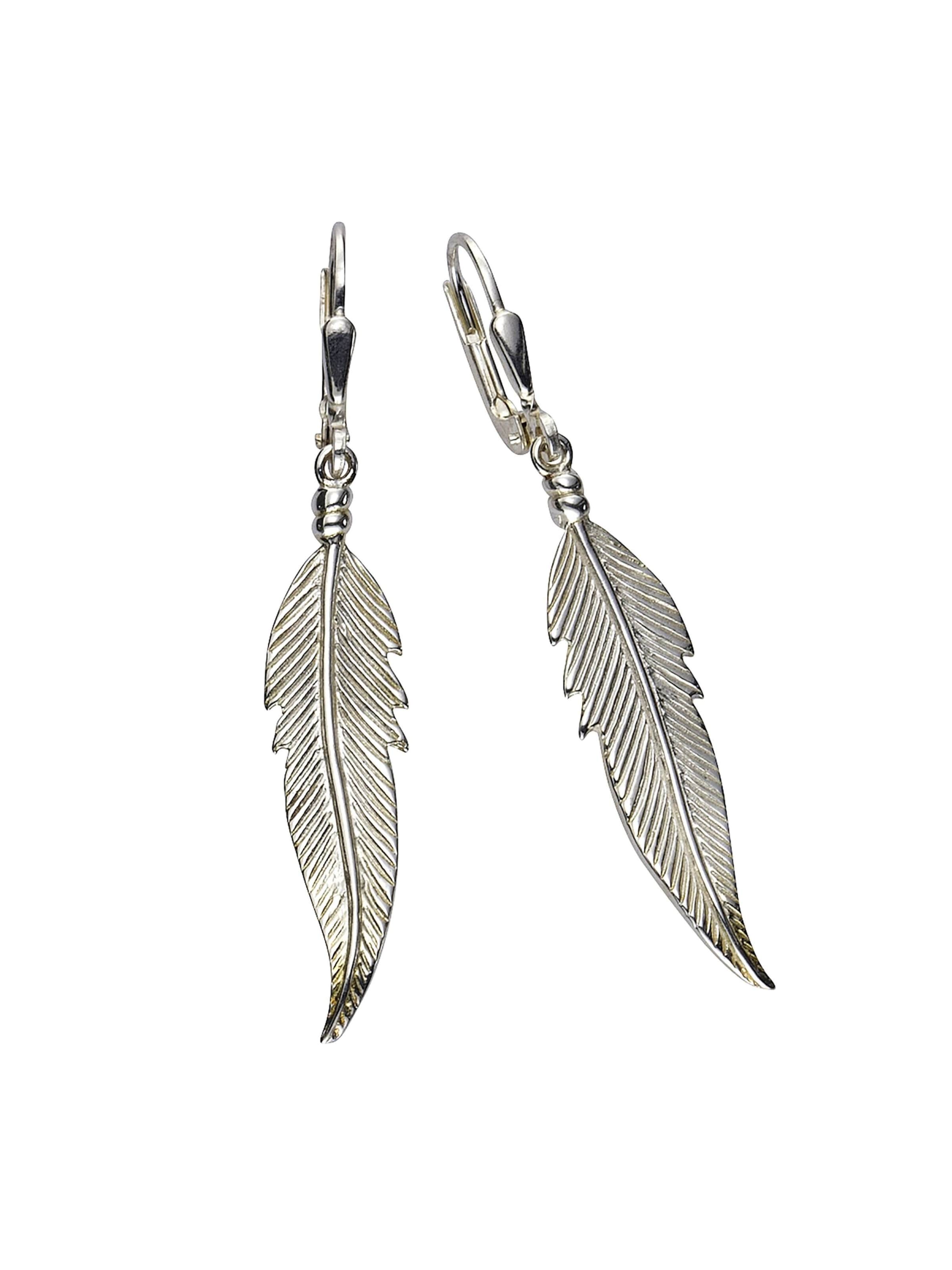 Zeeme Earrings in White, Item view