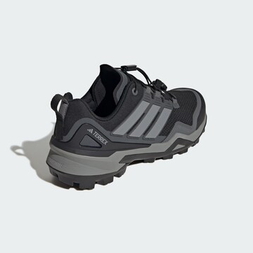 Scarpa bassa 'Skychaser' di ADIDAS TERREX in nero