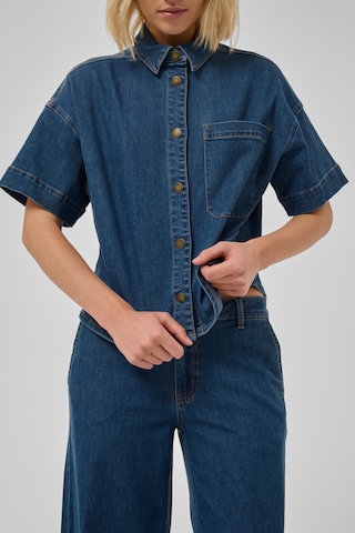 My Essential Wardrobe - Blusa em azul