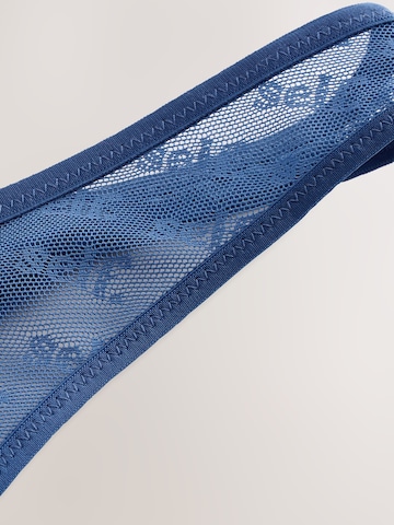 self. String in Blau