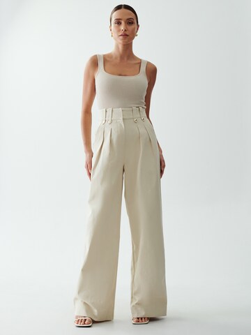 Loosefit Pantaloni con pieghe 'MAJOR' di The Fated in beige