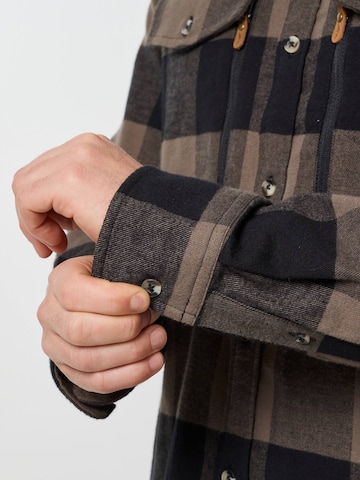 SWEDEMOUNT Regular fit Traditional button up shirt 'Nordkap' in Green