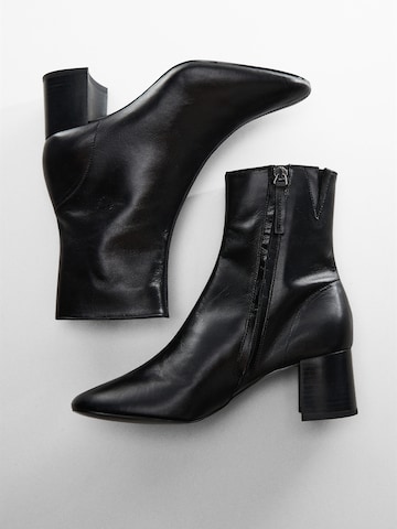 Bottines 'Carla' MANGO en noir