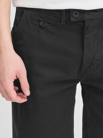 Casual Friday - Regular Calças chino em preto