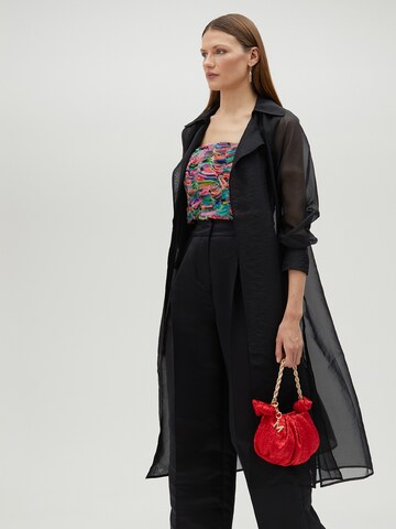 Veste bavaroise Lola Casademunt en noir