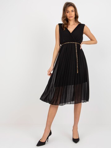 Madnezz House Jurk in Zwart: voorkant