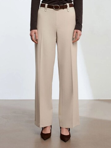 Dilvin Wide leg Pants in Beige